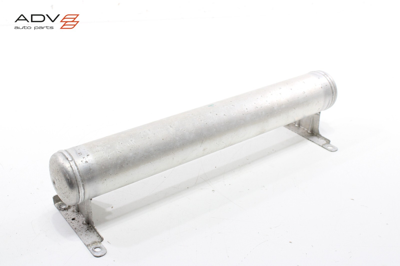 2017 - 2020 MASERATI LEVANTE AIR RIDE SUSPENSION FRONT RESERVOIR TANK OEM