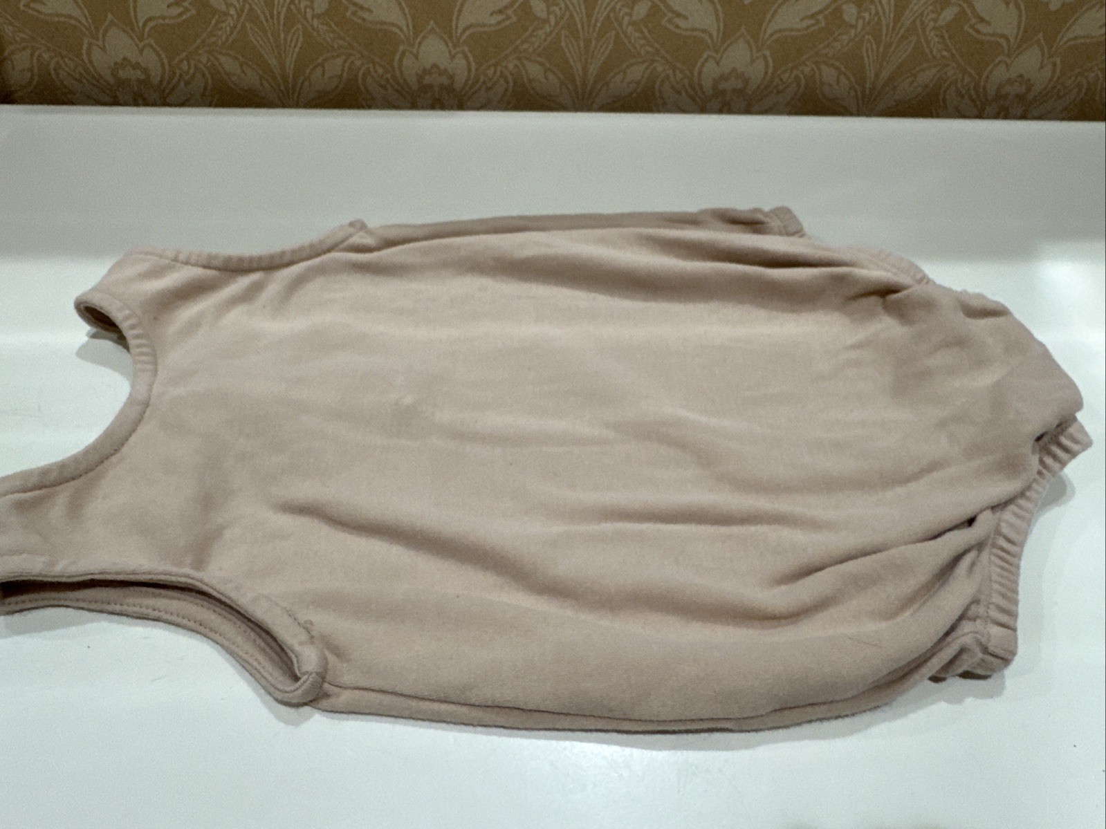 Quincy Mae Baby Boy Size 6-12 Months Tan Sleeveless One Piece Romper