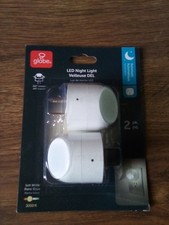 LED Night Light-2 pack-Automatic ON/OFF-Soft White-New