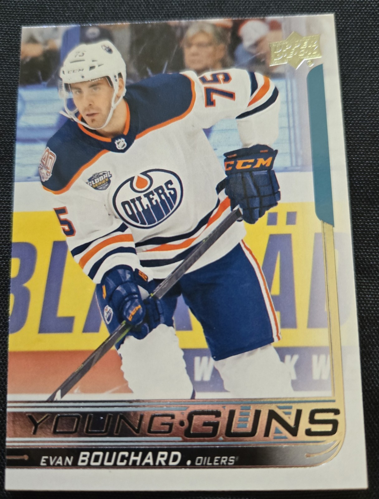 2018-19 Upper Deck Series 1 Hockey Young Guns Evan Bouchard #221 (RC) Oilers NHL
