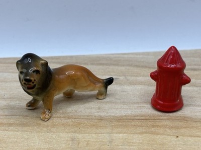 Vintage Bug House Miniatures Fire Hydrant & Lion Bone China Figurine Taiwan