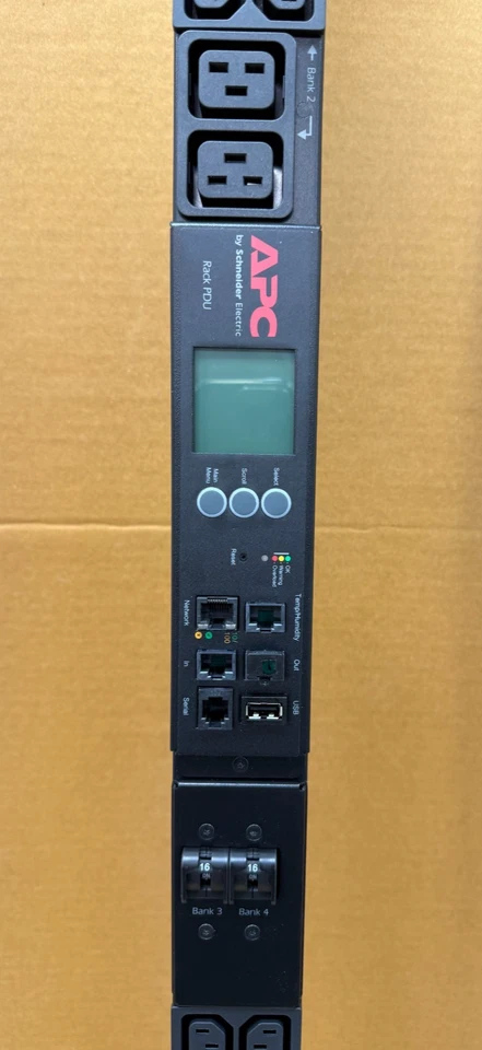 APC AP8886 Metered Rack PDU 32A 3PH 30x C13 12x C19 0U Power Distribution Unit - Image 4 of 4
