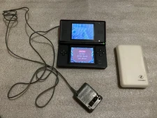 NINTENDO DS LITE RED BUNDLE CONSOLE CHARGER 8 GAMES LOT TESTED WORKS