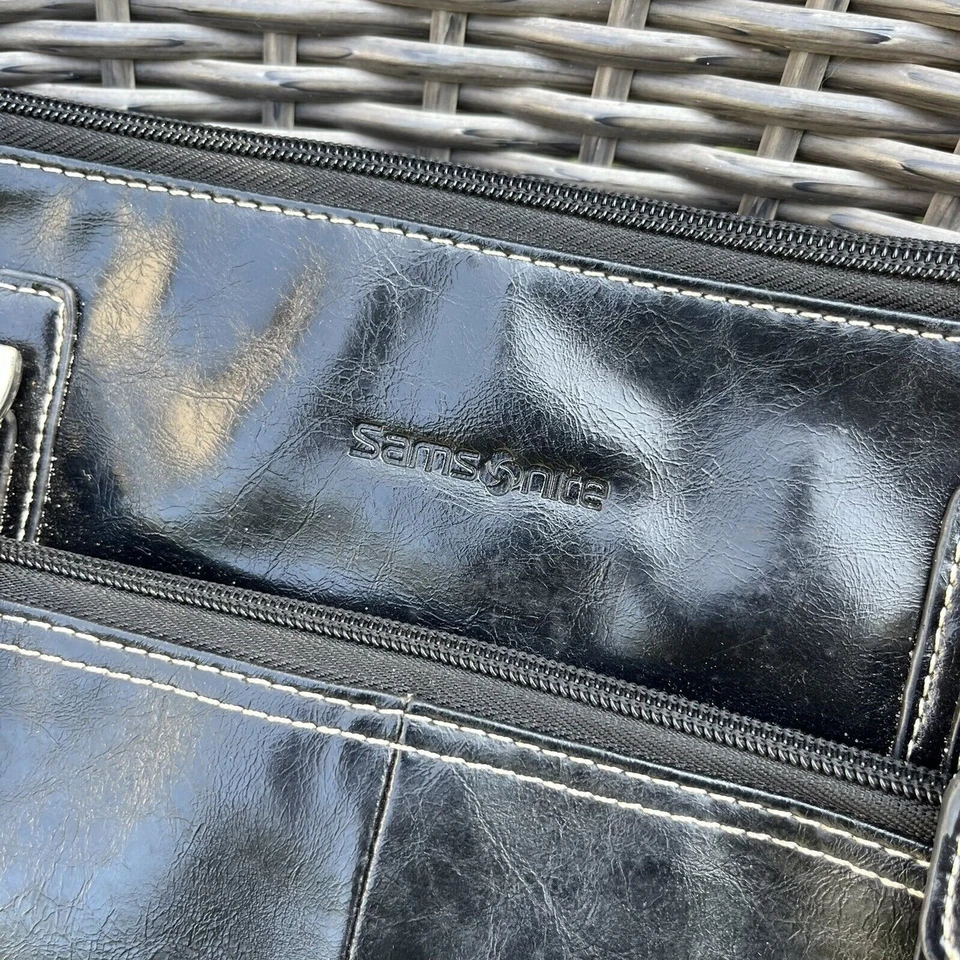 "Bolso de viaje SAMSONITE de cuero vegano con puntada blanca para computadora portátil - hasta 17,5""" Foto 3 de 4