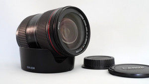 Canon EF 24-105mm f/4L IS II USM Lens - Mark 2 L Series - Clean Optics, Hood