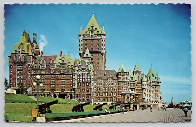 Postcard Quebec Canada La terrasse Dufferin et les Plaines of Abraham 