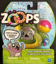 HASBRO ZOOPS  TWIST  CLIMB  WACKY ZOOMING ANIMALS