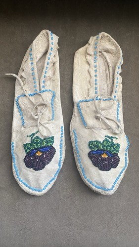 RARE Vintage Antique Native American Women’s Wedding Moccasins 9”