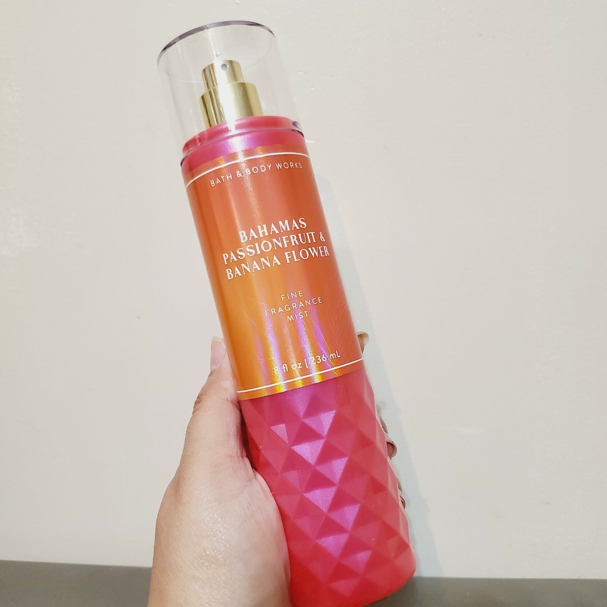ボディミスト Barh and body works BAHAMAS Bath and Body Works Bahamas Passionfruit & Banana Flower