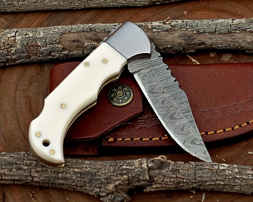 Damascus handmade Back Lock Folding Pocket knife Camping Hunting Knife Pouch - Image 2 of 4