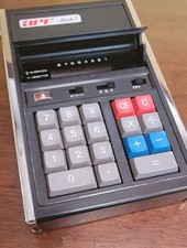 Vintage c. 1972 APF Mark V LED Calculator w/AC Adapter. Near Mint