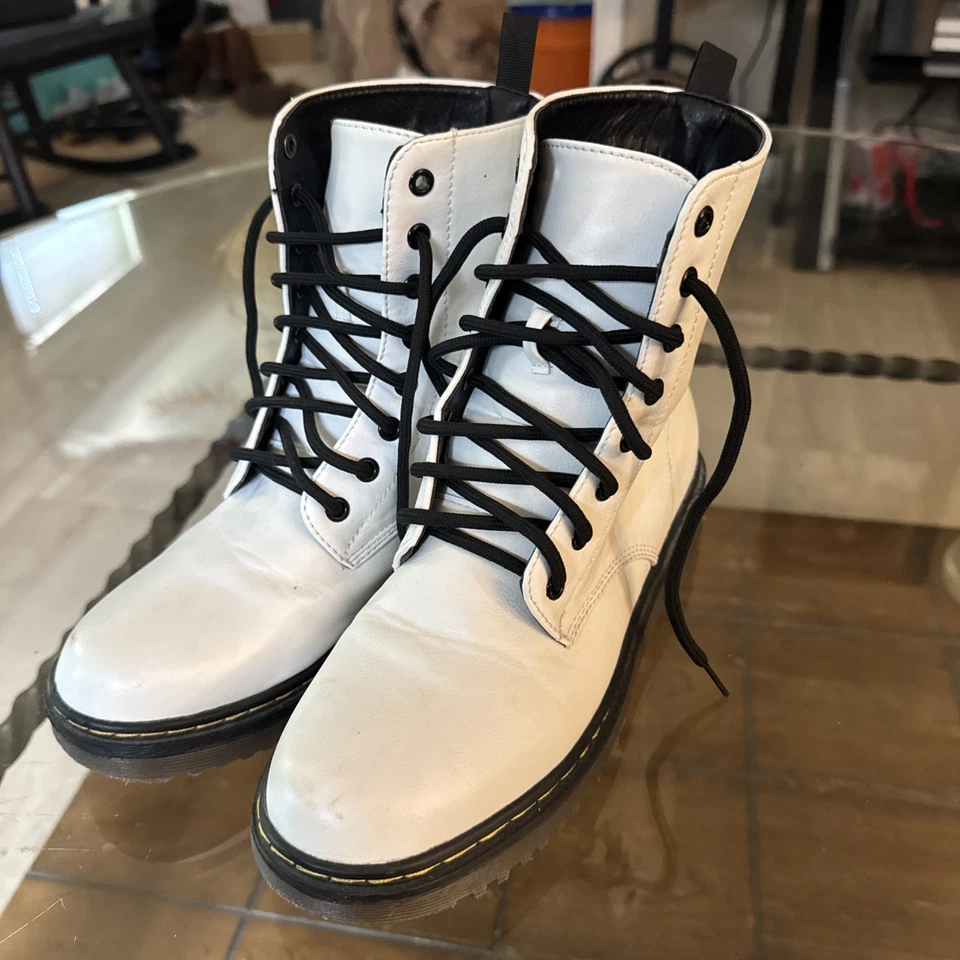 Zapatos CHARLES ALBERT para mujer talla 8 blancos de cuero vegano botín con cordones punk Foto 2 de 4