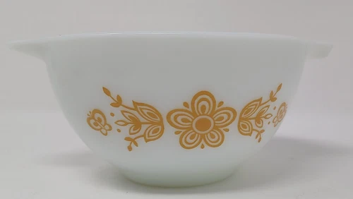 Vintage Pyrex Butterfly Gold 1.5 Pint Cinderella Mixing Bowl #441