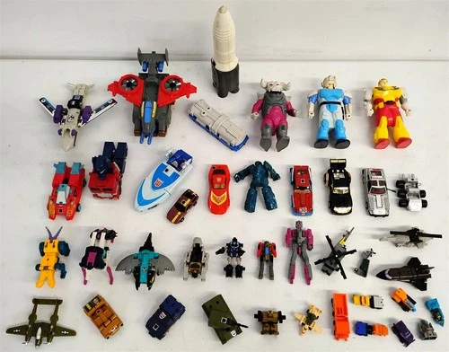 Vintage Transformers Action Figures Lot of (40) by Hasbro / Takara LOOSE