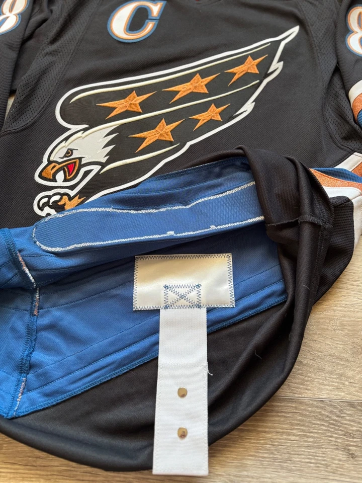 Camiseta Adidas Washington Capitals Retro Reverso 2.0 Auténtica Talla 42 Foto 2 de 4