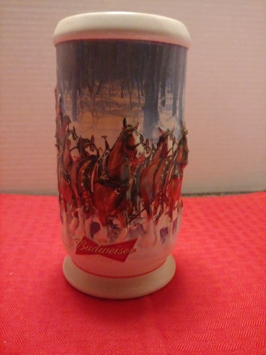 2007 BUDWEISER HOLIDAY STEIN CS678 CHRISTMAS MUG WINTER'S CALM - Picture 2 of 5
