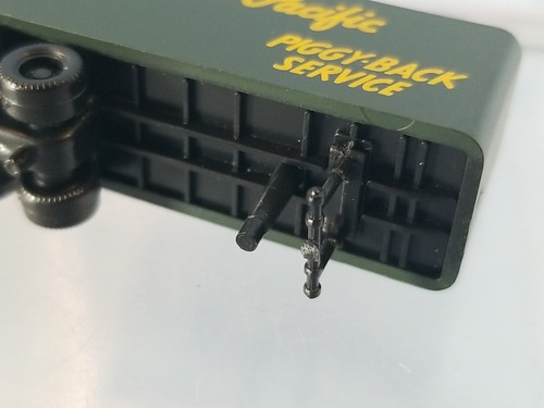 Lot of 2 N Scale CP Canadian Pacific Railroad Piggyback Service Trailers - Picture 10 of 10