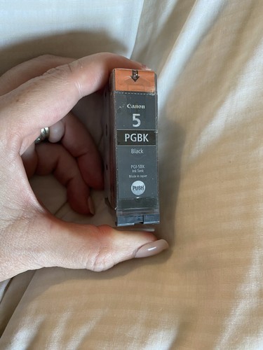 Cartuccia d'inchiostro nera Canon PGBK IGP-5BK nuova in plastica - Foto 2 di 12