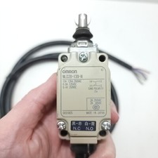 Omron WLD28-139-N Switch [Straight Plunger] Pre-Owned Free Fast Shipping