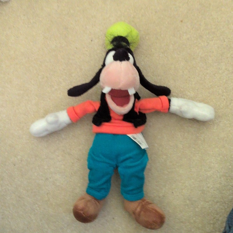 Disney Goofy Plush Stuffed Animal Toy, Small 6-14 in, Vintage 2004