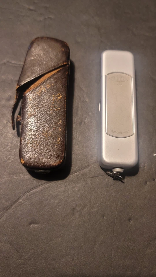 Cámara espía subminiatura Minox B con lente Complan 15 mm f/3,5 y estuche vintage V20 Foto 3 de 4