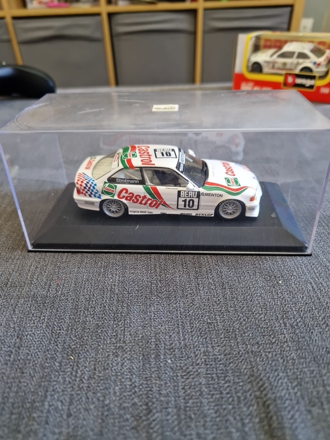 Picture 1 of 10