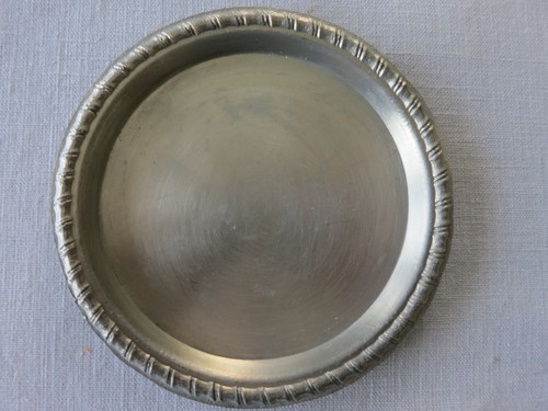 Vintage Small Round Metal Trinket Tray, Made in West Germany - Afbeelding 2 van 5