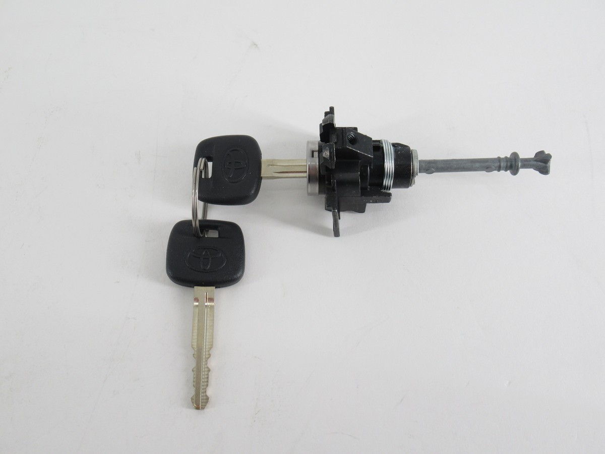 Ｌ Genuine OEM Toyota 69051-35170 Passenger RH Door Lock Cylinder 07