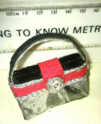 Barbie Purse or Compatible Dolls 11'' to 18'' Tall. Purses won't Open.  NEW-OOK