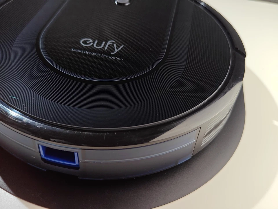 Eufy Smart Dynamic Navigation Robovac G10 Hybrid With All Extras & Manual - Image 2 of 4