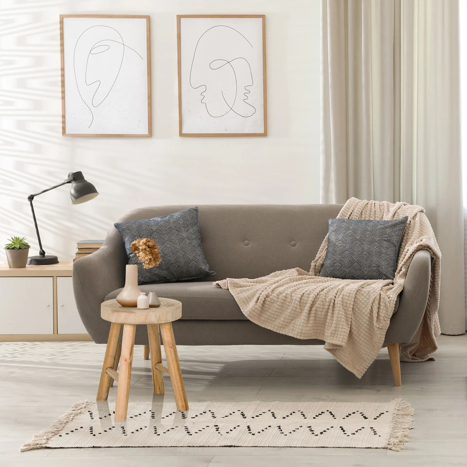 Holzhocker rund massiv Holz Hocker RUSTIKO Sitzhocker Blumenhocker Beistelltisch - Bild 3 von 4