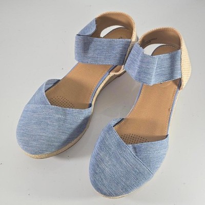 Comfortview Women's The Abra Espadrille light blue Size 9M