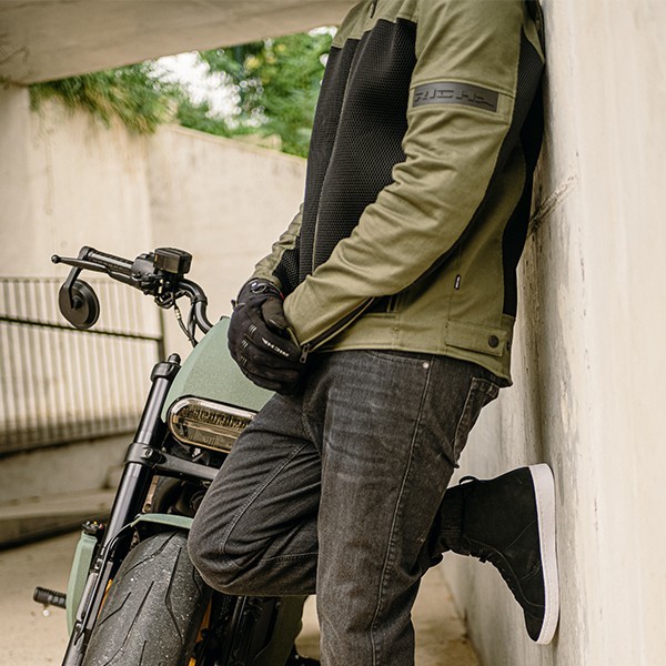 Black Olive Green, photo 7 of 20