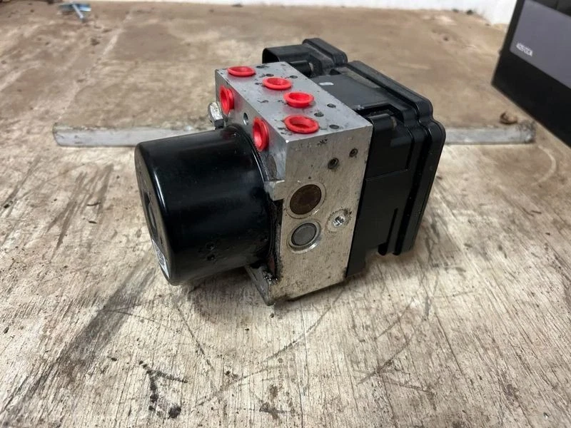 2008 Chrysler Town & Country ABS Anti-Lock Brake Pump Module Assembly 08 OEM Foto 2 de 2