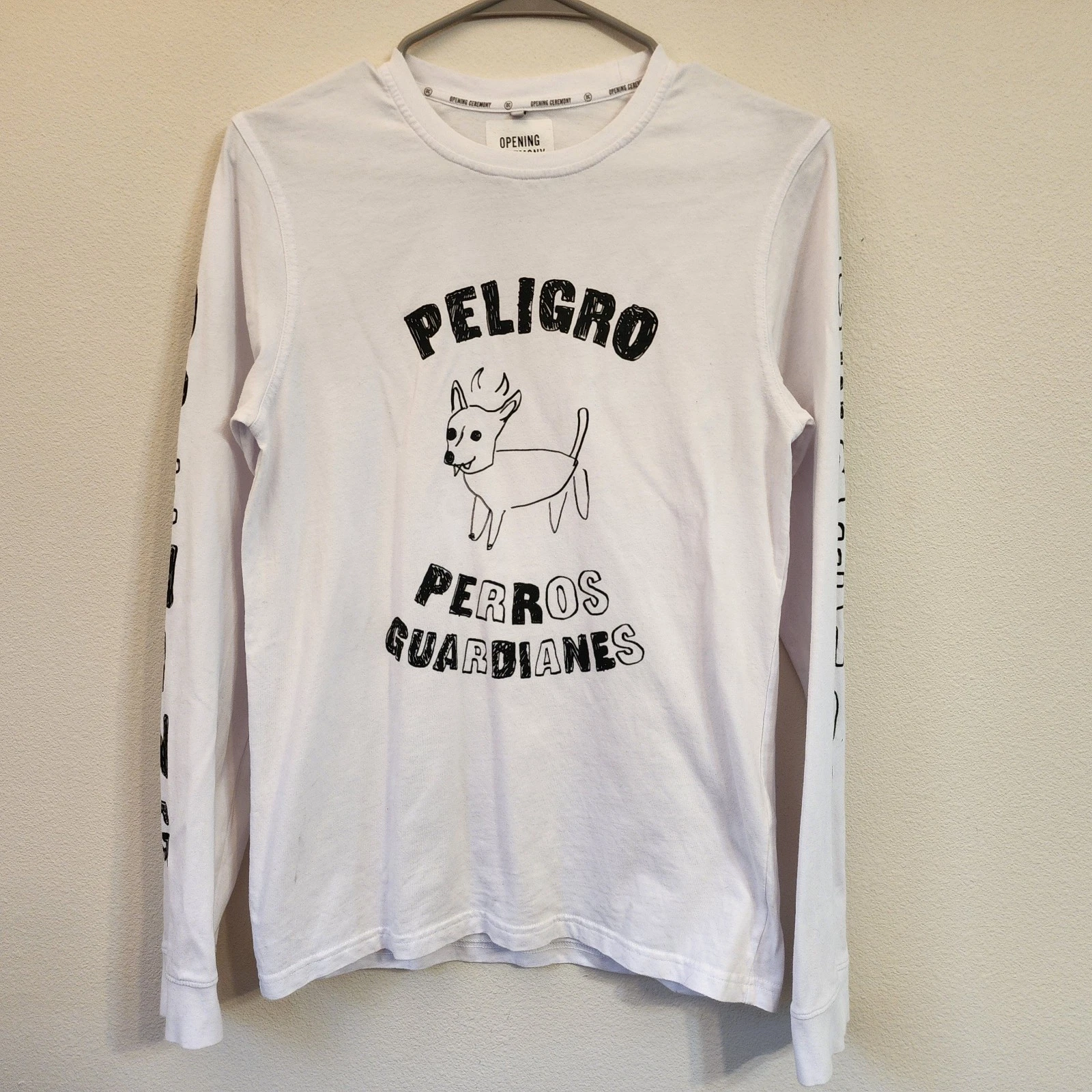 Opening Ceremony Perligro Perros Gurdianes T-Shirt Unisex Adult XS Casual Urban
Opens in a new windo