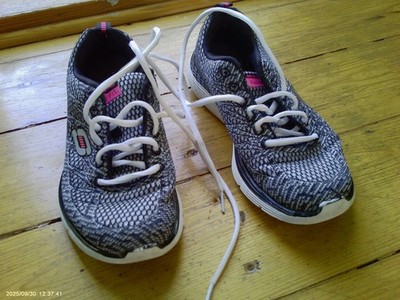 Skechers Relaxed Fit Sportschuhe Damen Gr.