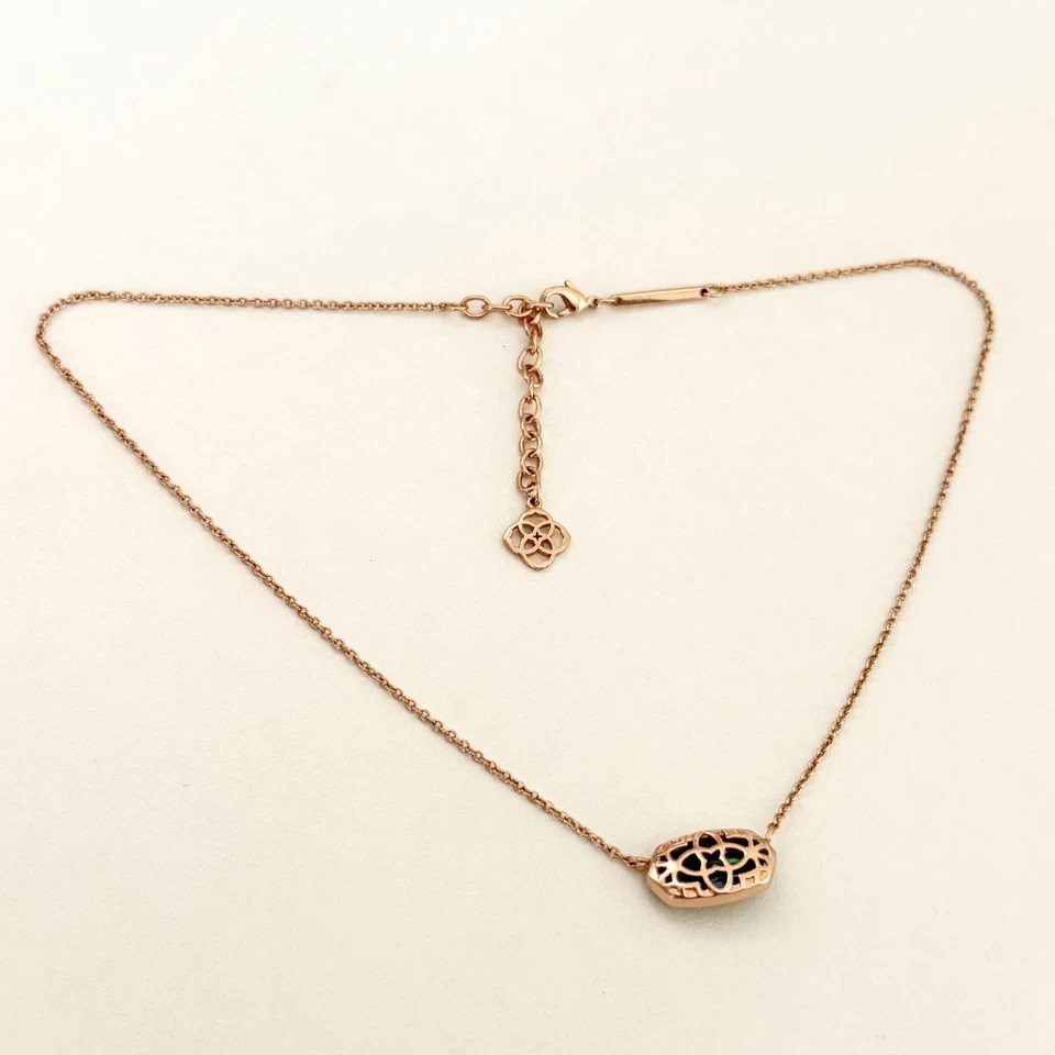 Collar Kendra Scott concha de abulón tono oro rosa Foto 3 de 4