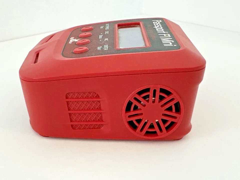 Dynamite Passport P1 Mini Charger Model DYNC3015 Excellent Condition - Image 4 of 4