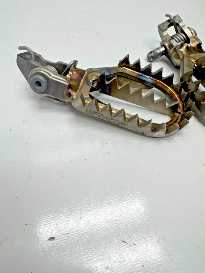 Raptor Apex estriberas clavijas pie de titanio 85-501 sx mc tc fc sxf gasgas ktm husky Foto 2 de 4