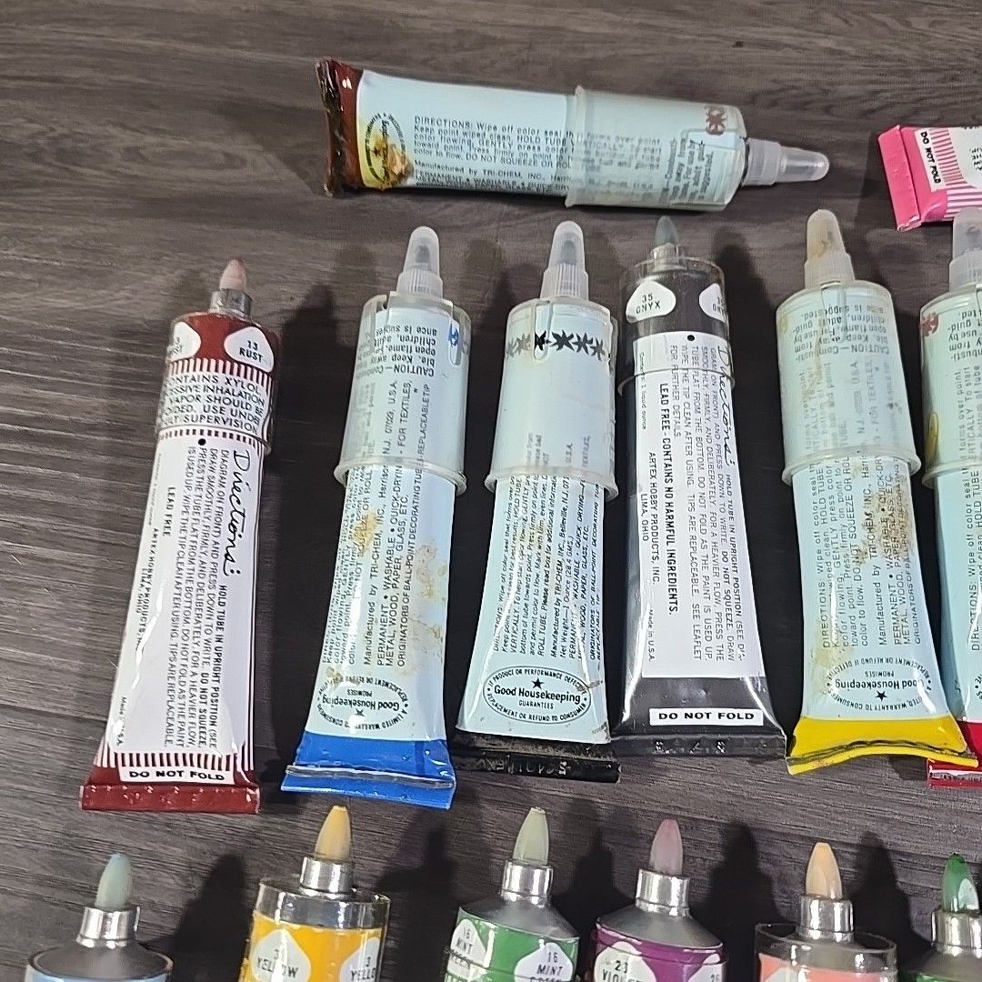 Lot Of TRI-CHEM And Artex Liquid Embroidery Paint Tubes Read 