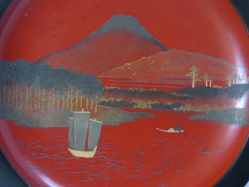 Antique Japanese Lacquer Tray & Two Dishes - Picture 12 of 12