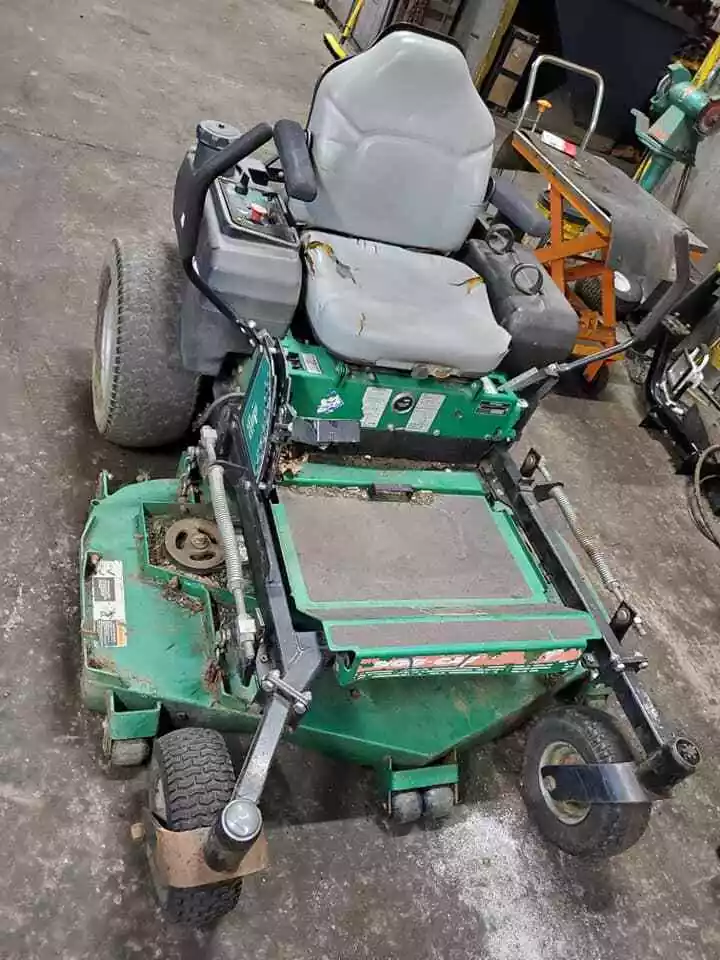 Bobcat 942203 ZT200 Cortacésped de giro cero - Varillas de control de velocidad superior 33213 Foto 4 de 4