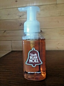 BATH AND BODY WORKS VANILLA BEAN NOEL FOAMING HAND SOAP