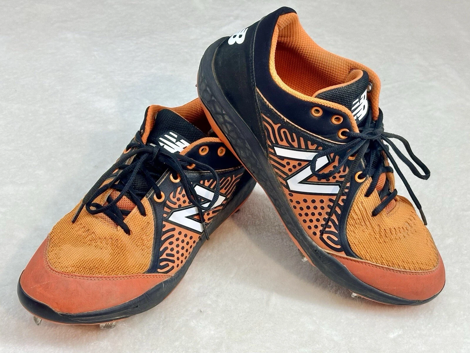 Taglia 16 New Balance Fresh Foam 3000v5 Nero Arancione