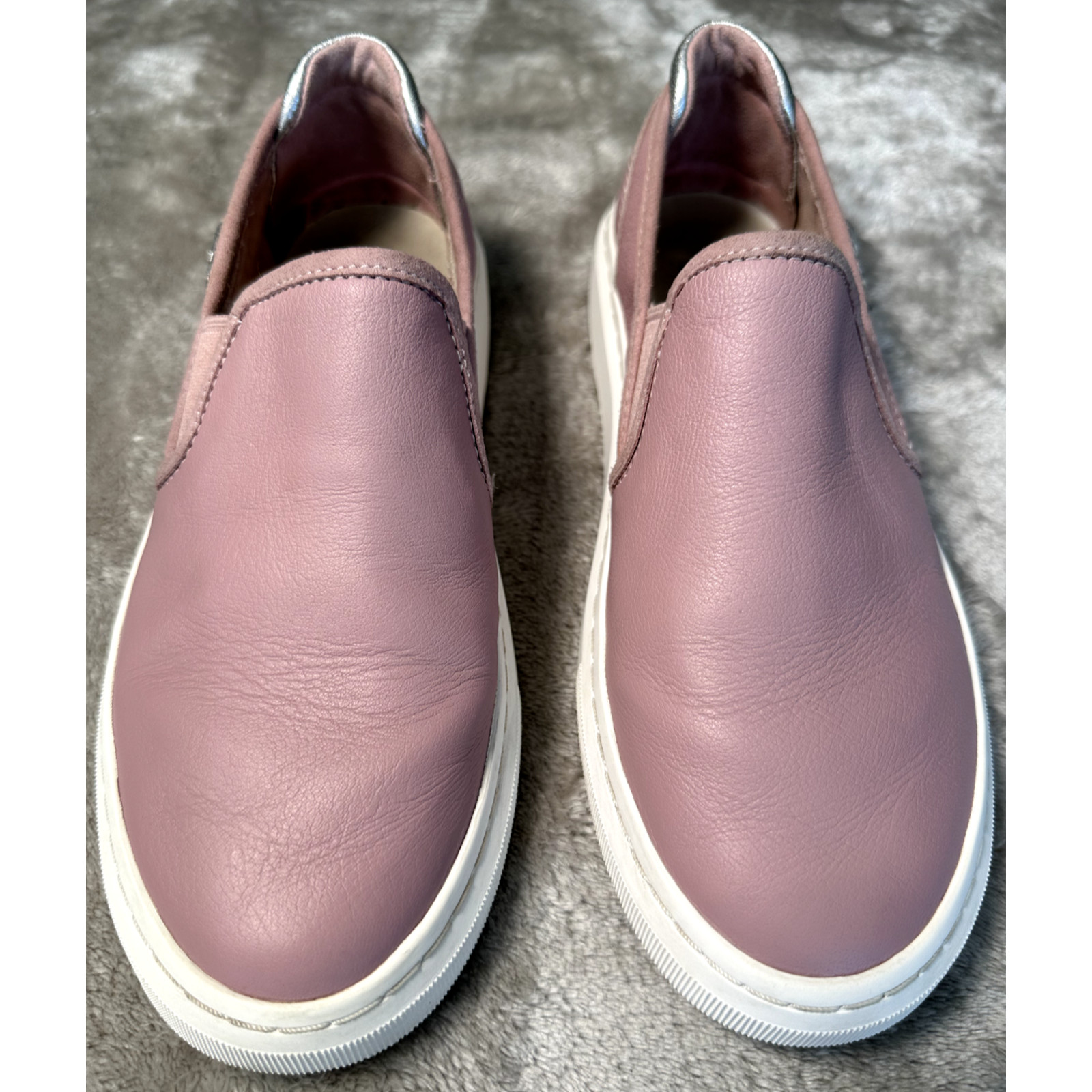 UGG Australia Alameda Pink Silver Leather Slip On Sneakers Womens Size 6.5