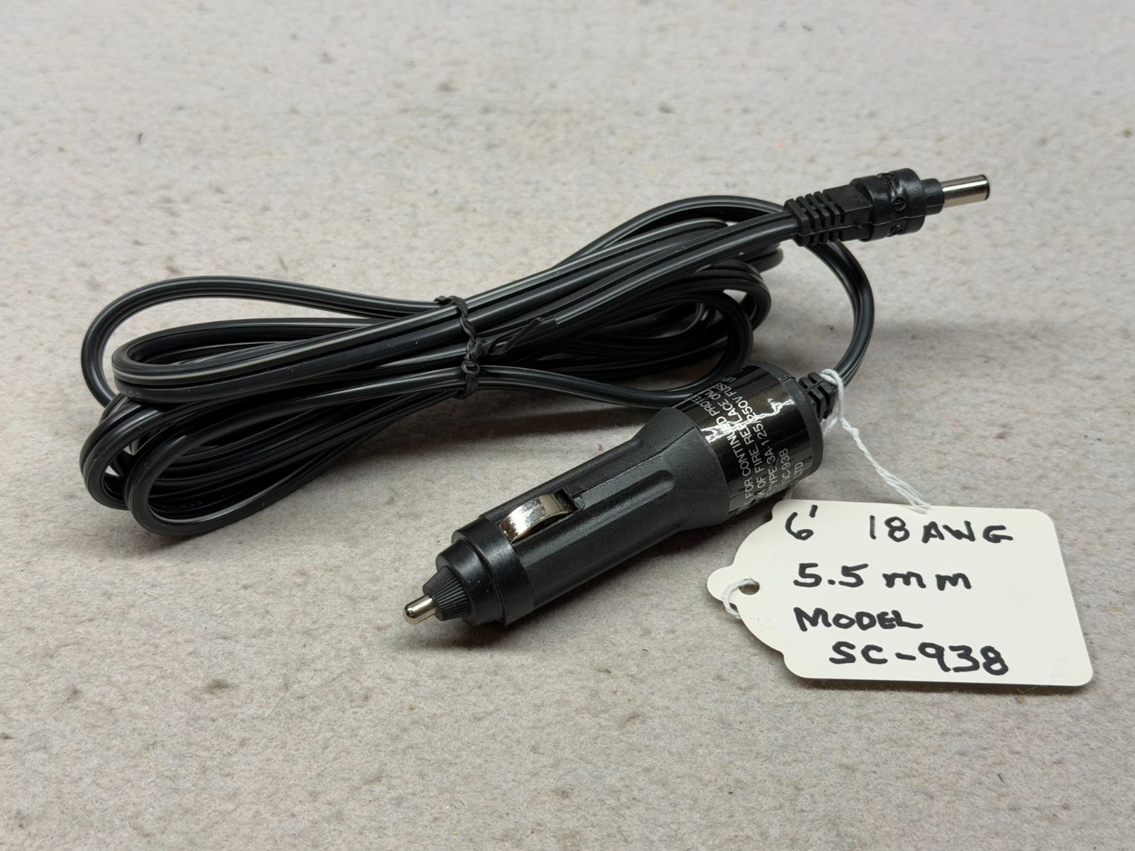 Plug And 5.5 Mm , 18 Awg 3 Amp Fused