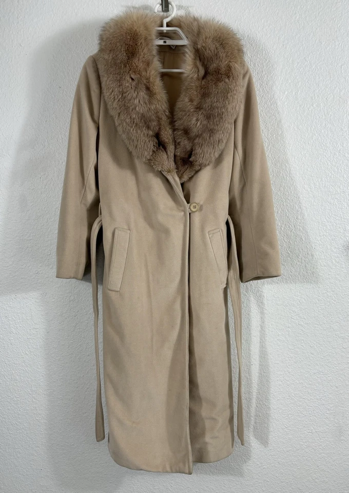 Abrigo vintage Alorna para mujer mediano camel con cinturón chal envolvente cuello de piel hecho en EE. UU. Foto 4 de 4