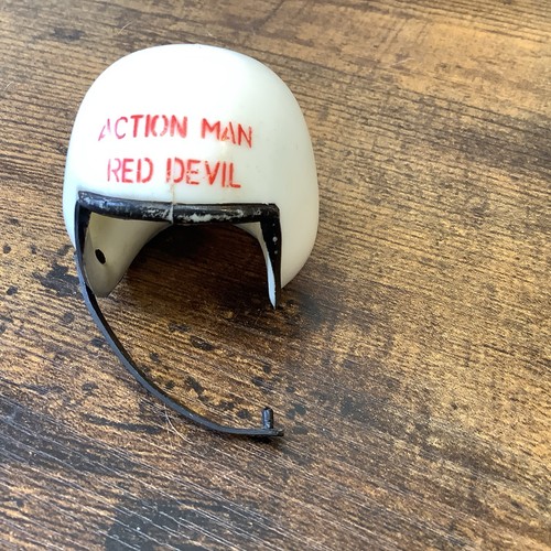Vintage Action Man Red Devil Parachute Regiment helmet With Chin Strap & Foam - Picture 6 of 6