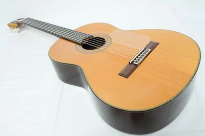 YAMAHA GC-31 Classical Guitar Grand Concert All Solid Wood Vintage 