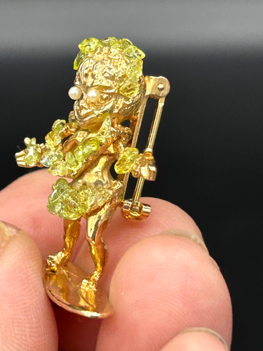 Vintage Hawaiian Surfer Green Peridot Gemstone Menehune Souvenior Brooch Pin - Picture 8 of 12